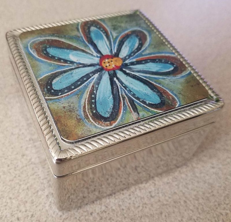blue daisy silver jewelry box