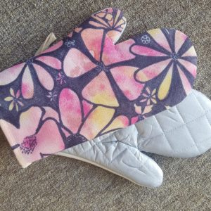Pink & Black Floral Oven Mitt - Image 2